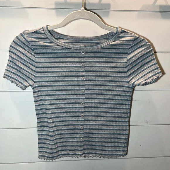 FIVE girls short sleeve shirts UA, Art class, old navy - Picture 5 of 16